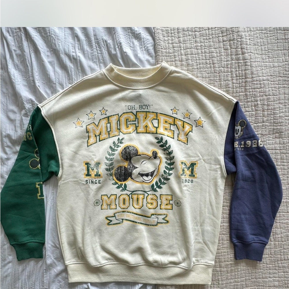 H&M Cream Sweater with Green and Blue Sleeves